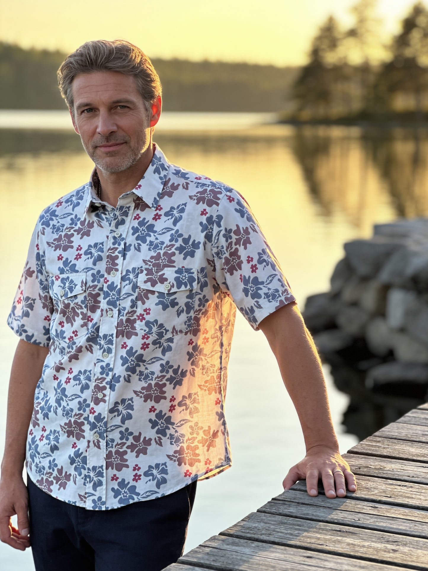 Flying R Ranchwear - Cantina Collection - Red and White Floral - Short Sleeve